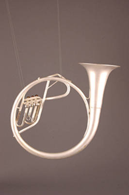Baritone helicon, B-flat, high pitch / low pitch