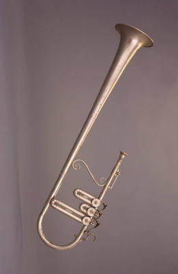 Over-the-shoulder cornet, E-flat