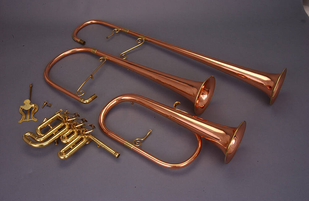 Cornet, B-flat (bell front, upright, over-the-shoulder)