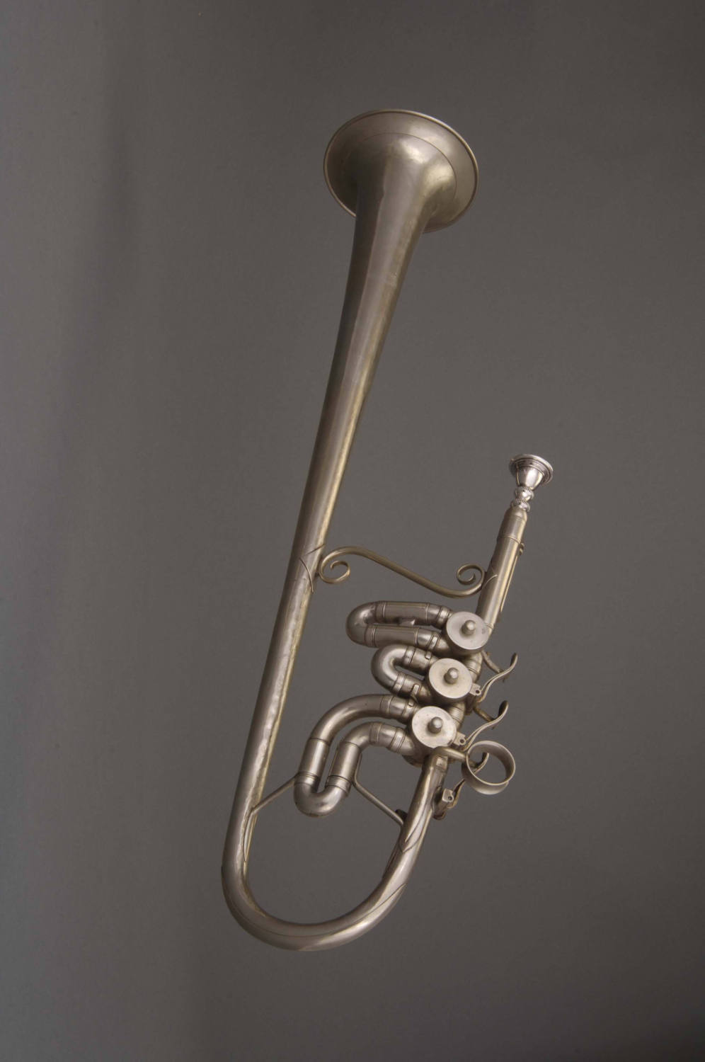 Over-the-shoulder cornet, E-flat