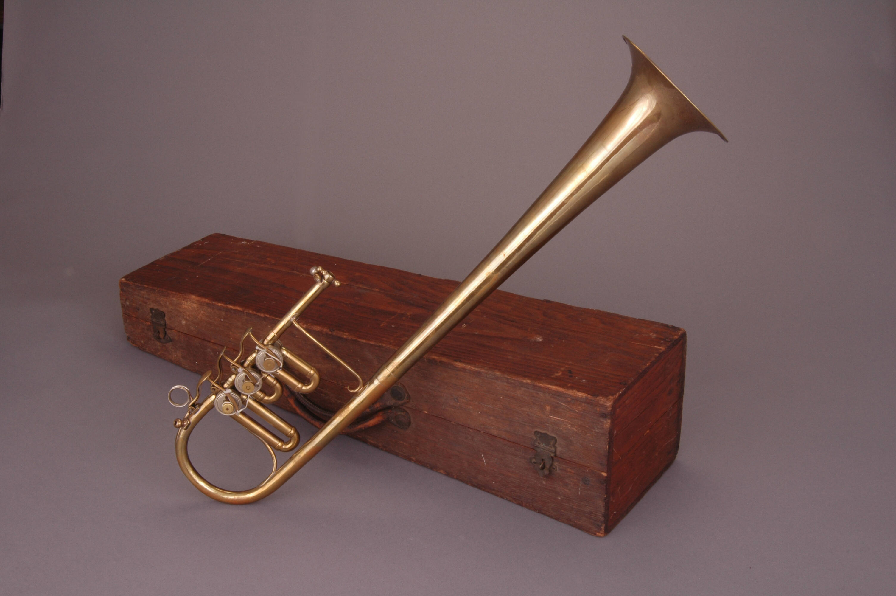 Over-the-shoulder cornet, E-flat