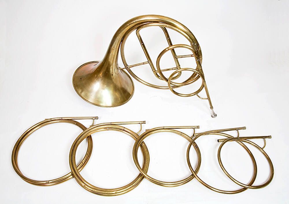 Orchestral horn