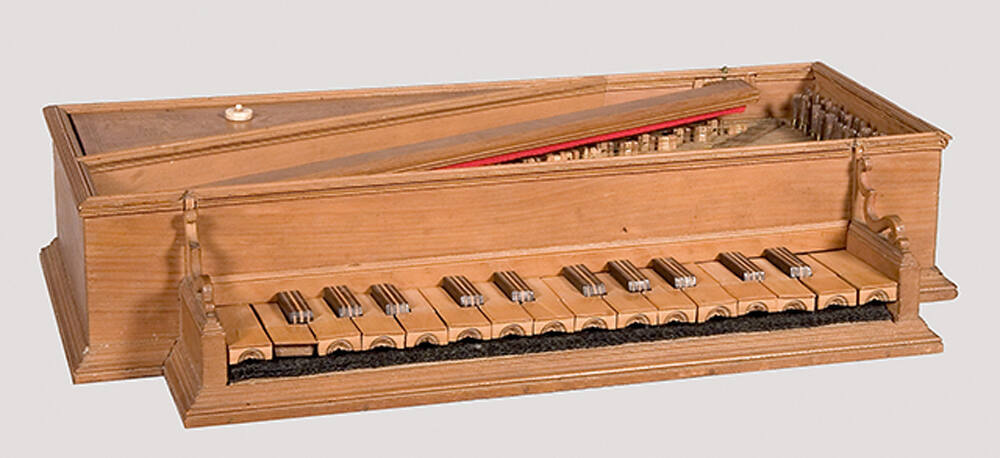 Miniature virginal