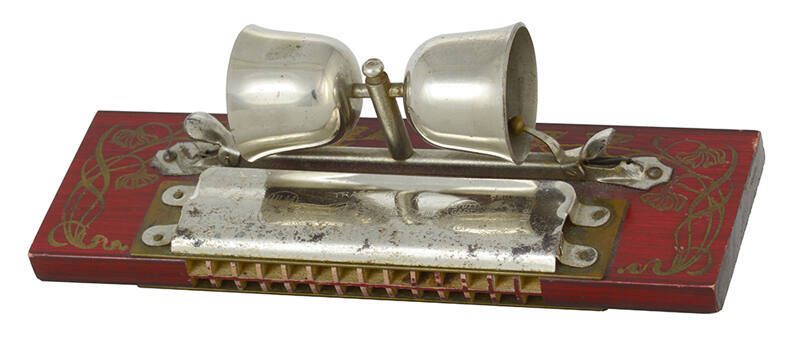 Octave-tuned harmonica, C