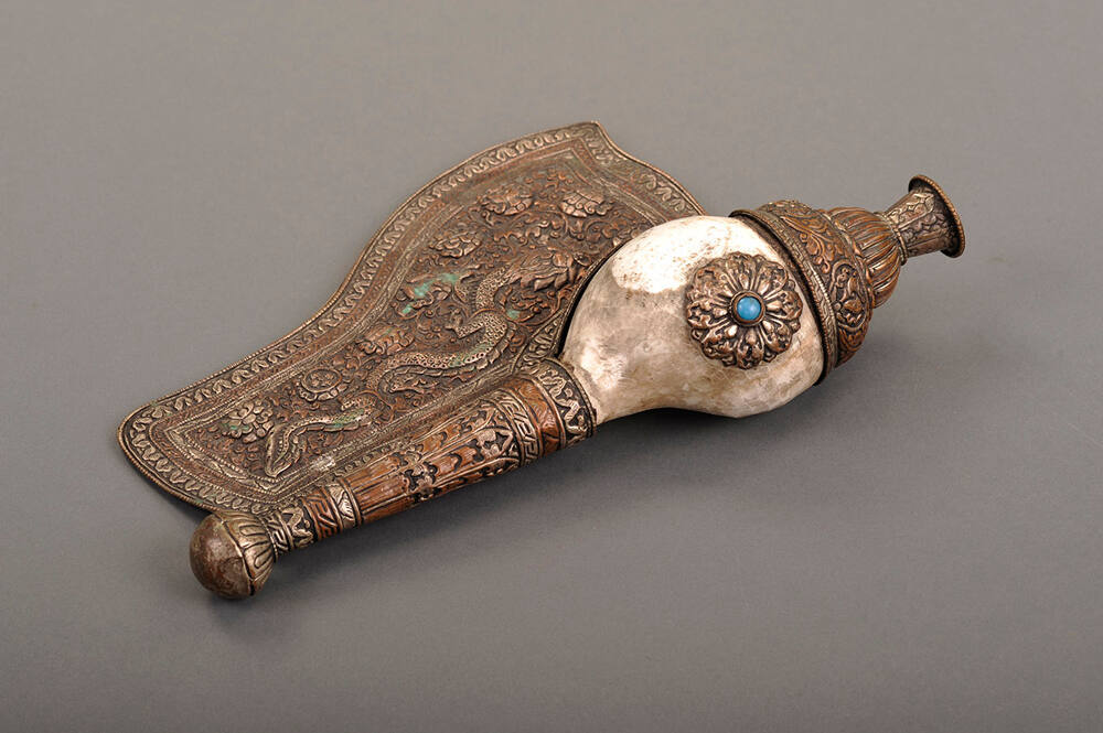 Conch-shell Trumpet – Works – National Music Museum