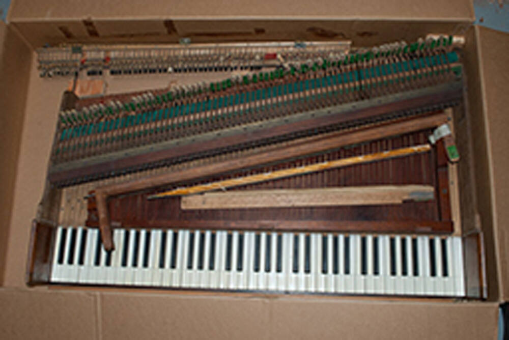 Square piano