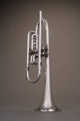 Bugle with two valves, G