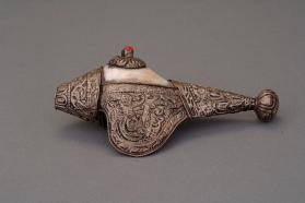 Conch-shell trumpet