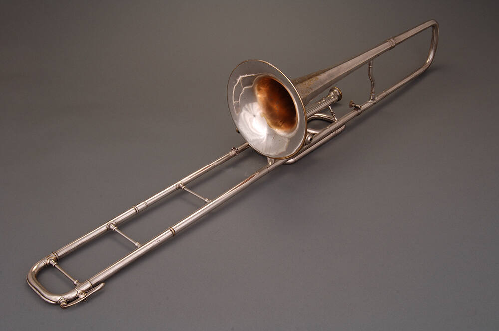 Tenor valve trombone, B-flat, high pitch