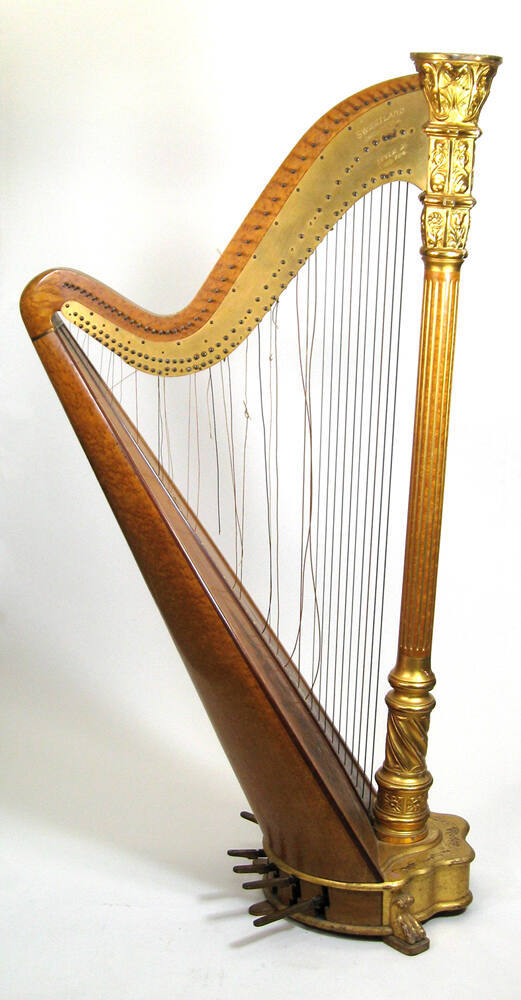 Double-action pedal harp