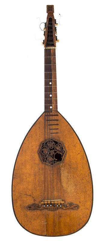 Lute-guitar