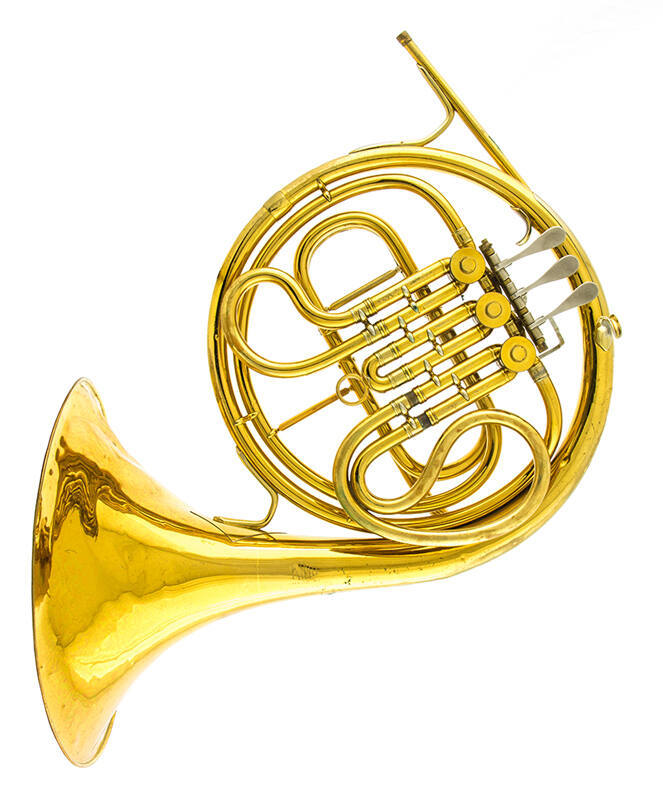 Single horn, F