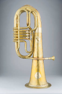 Alto horn, bell up, E-flat