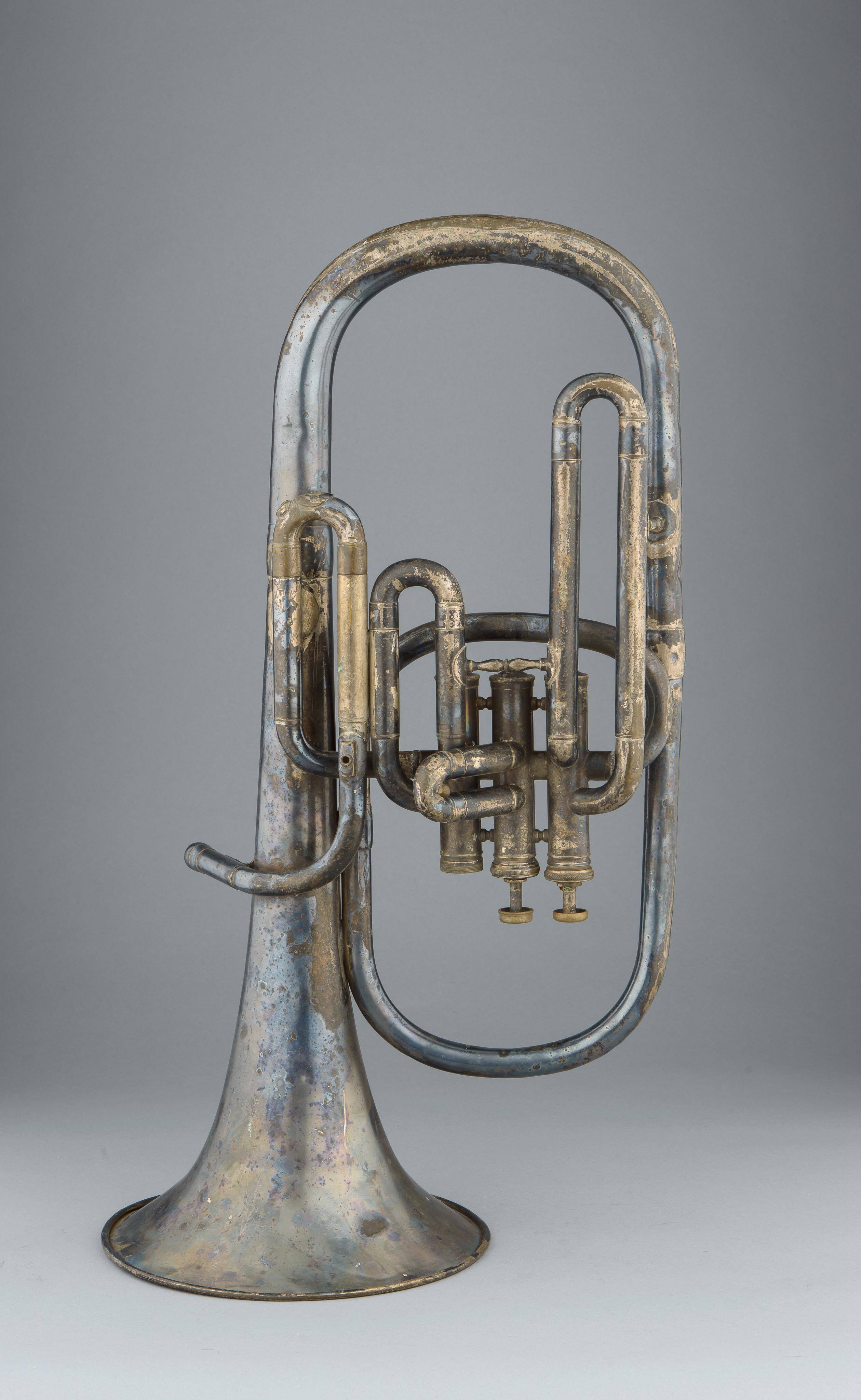 Alto horn, bell up, E-flat