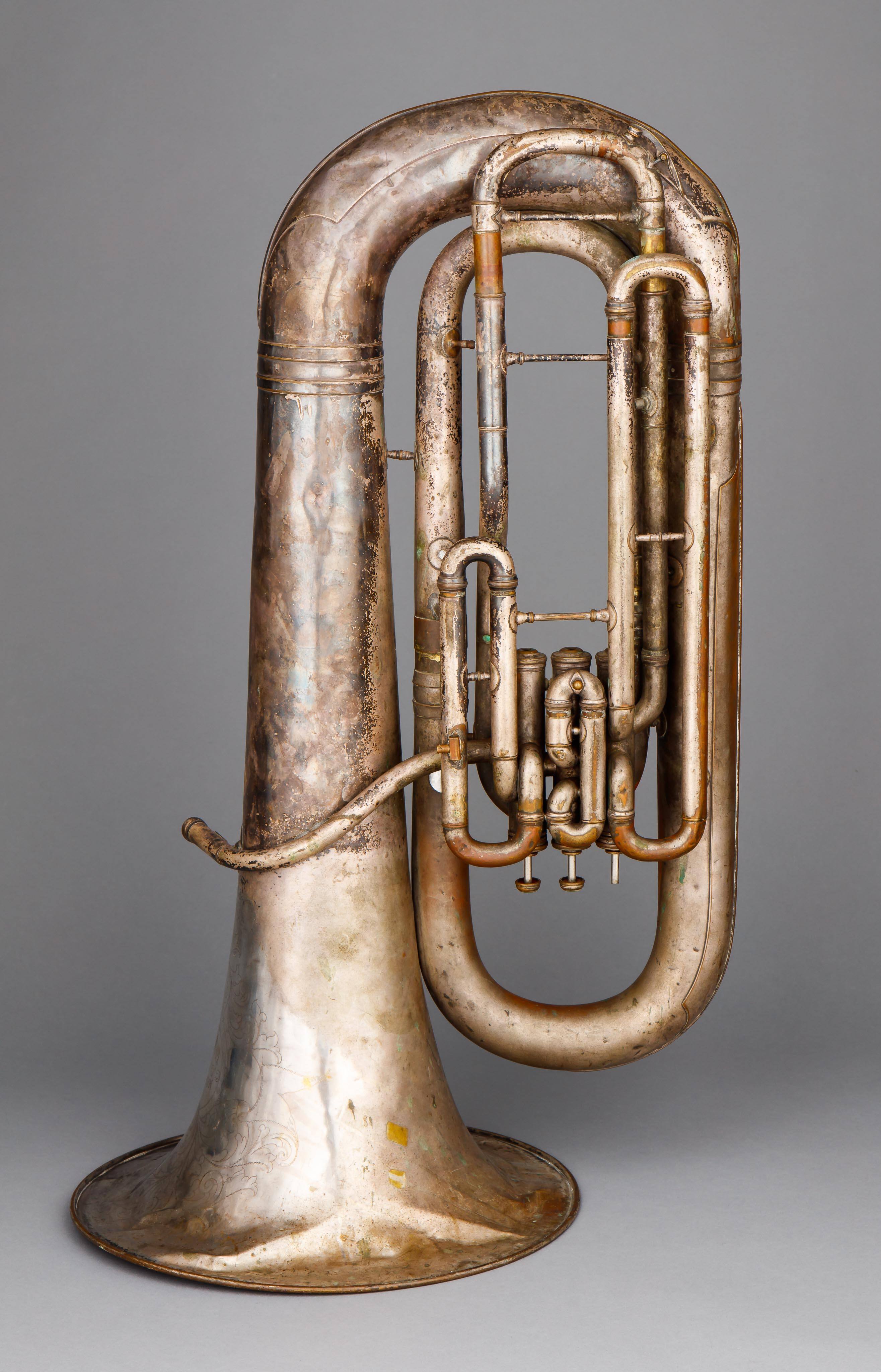 Tuba, E-flat, high pitch / low pitch