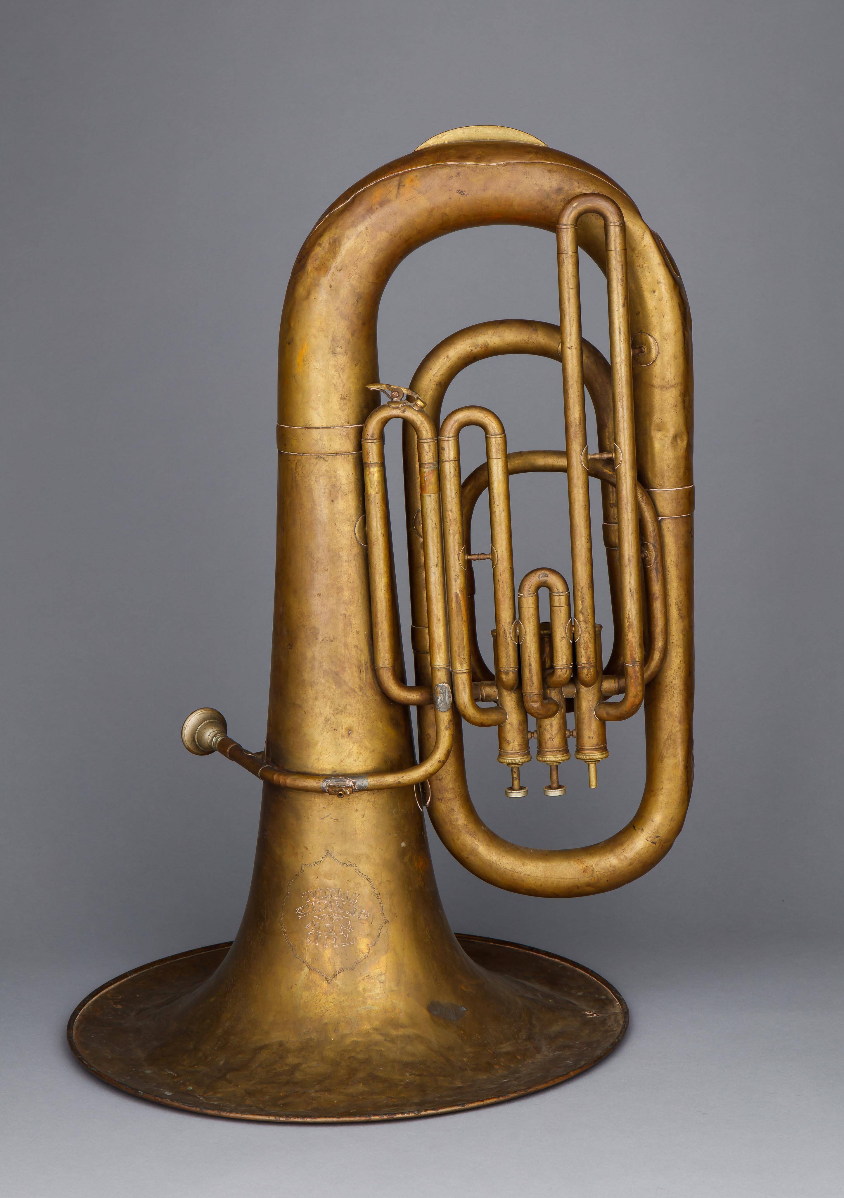 Tuba, E-flat, low pitch