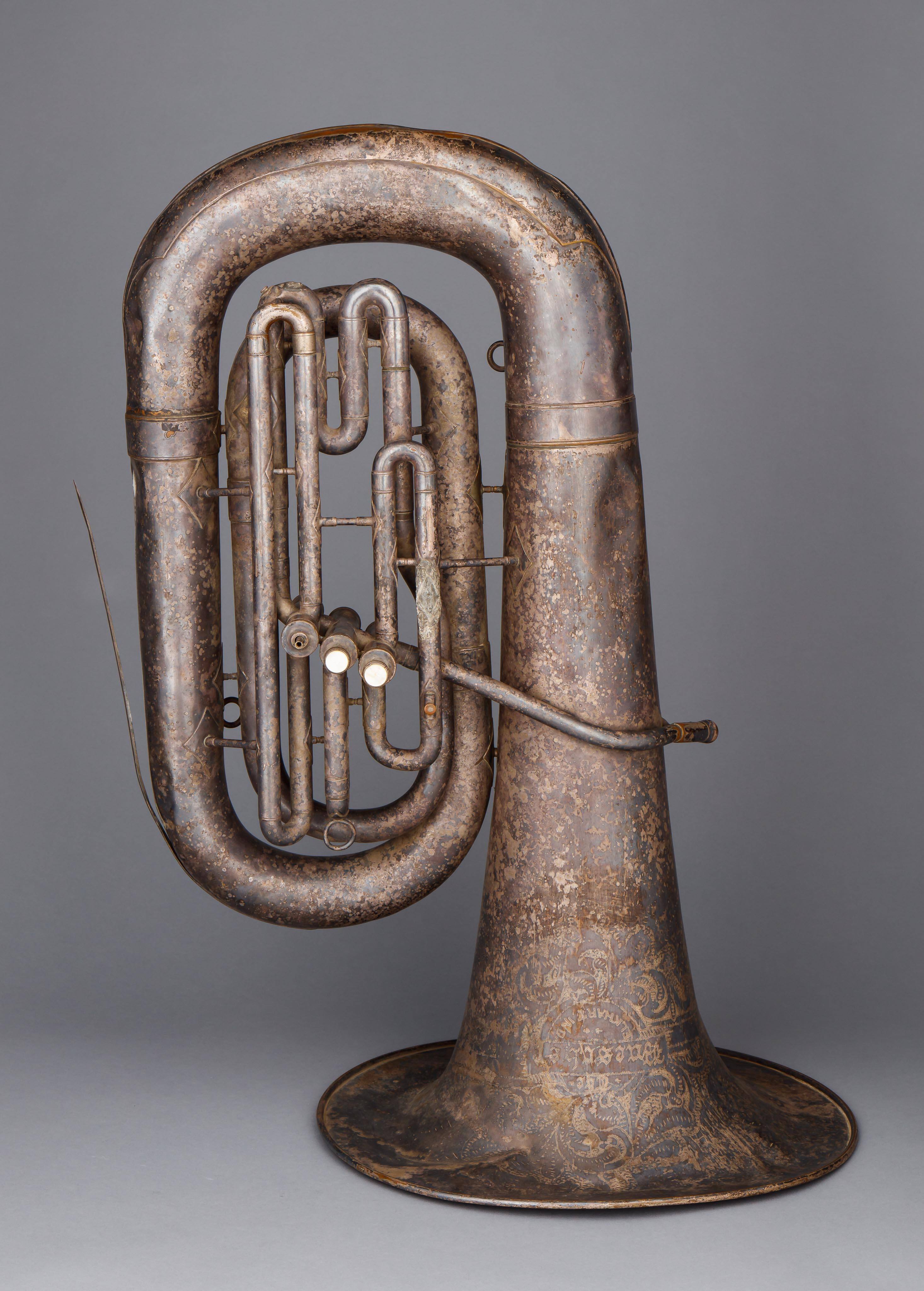 Tuba, E-flat, low pitch