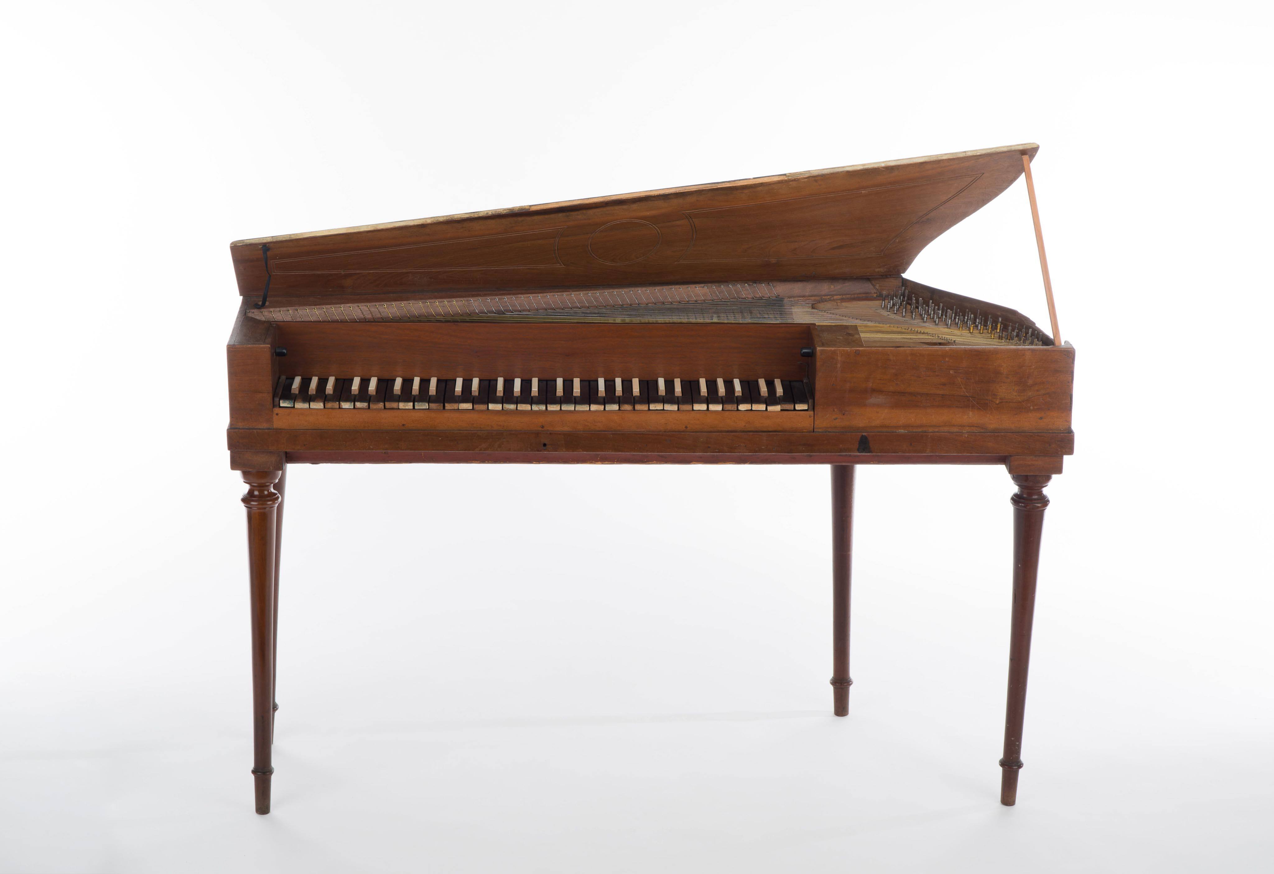 Harp-shaped piano – Works – National Music Museum