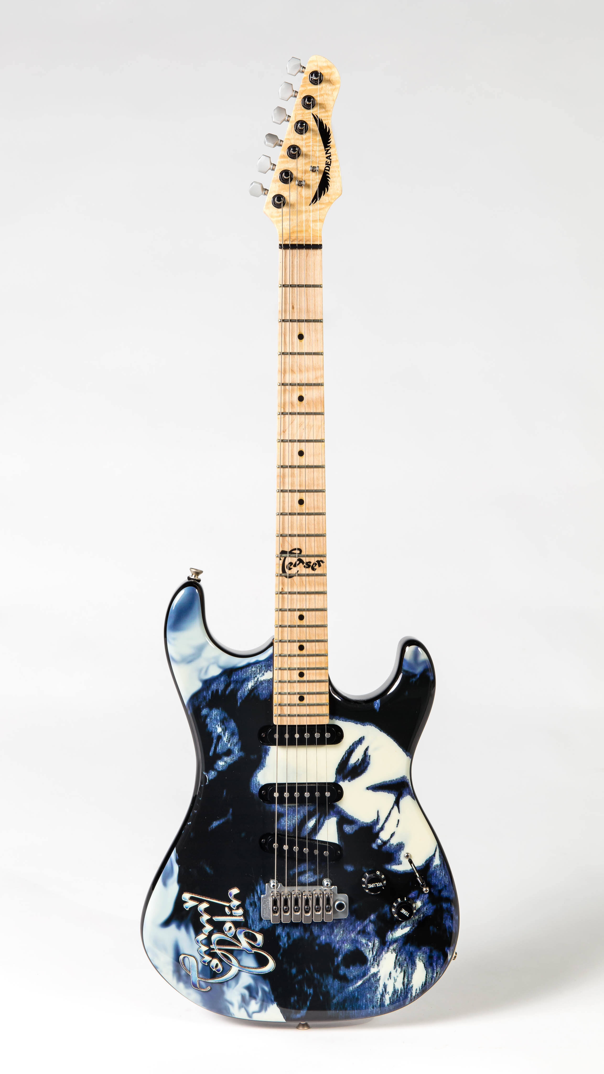 Electric guitar