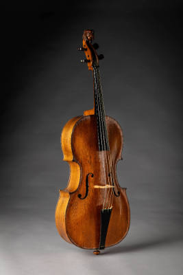 Child's violoncello