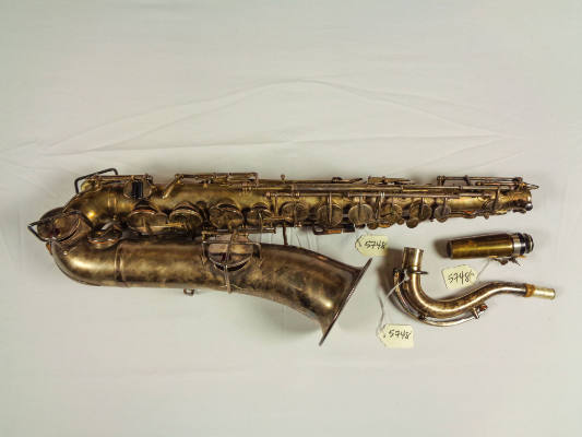 C-melody tenor saxophone, low pitch