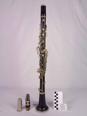 Clarinet, B-flat, low pitch