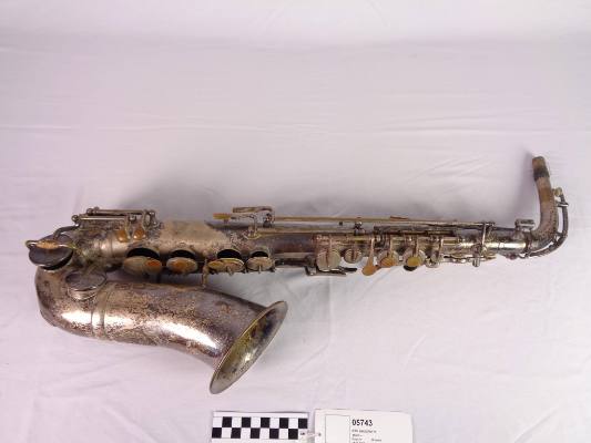 Alto saxophone, low pitch