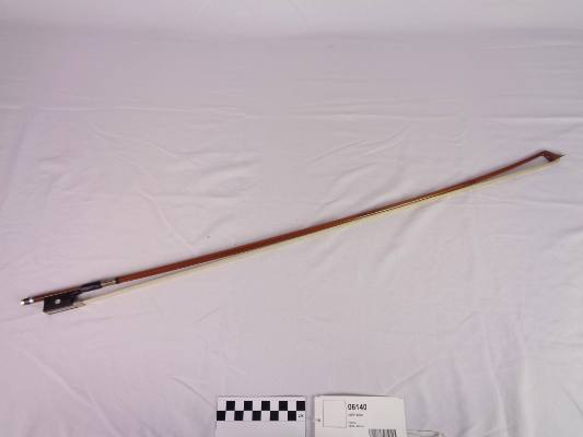 Violin bow