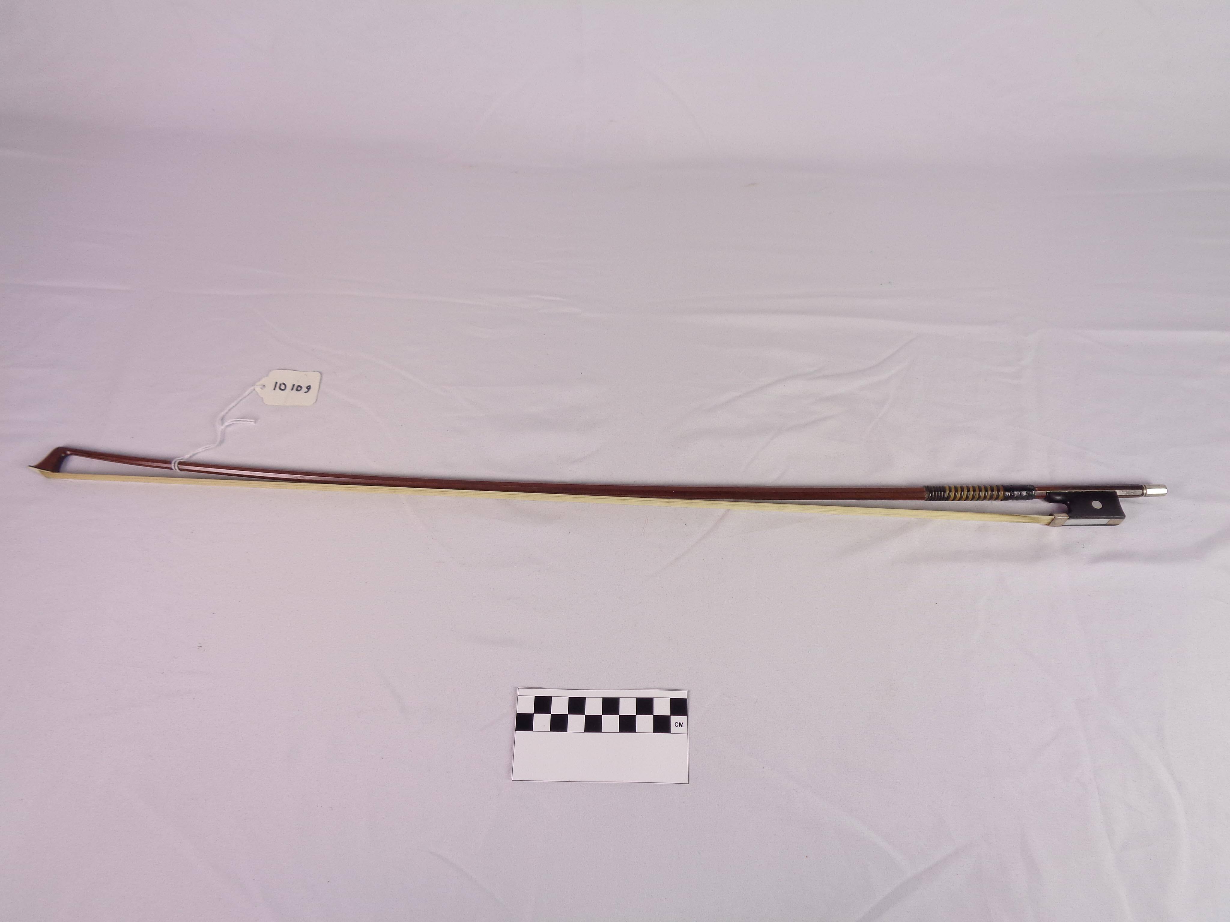 Violin bow