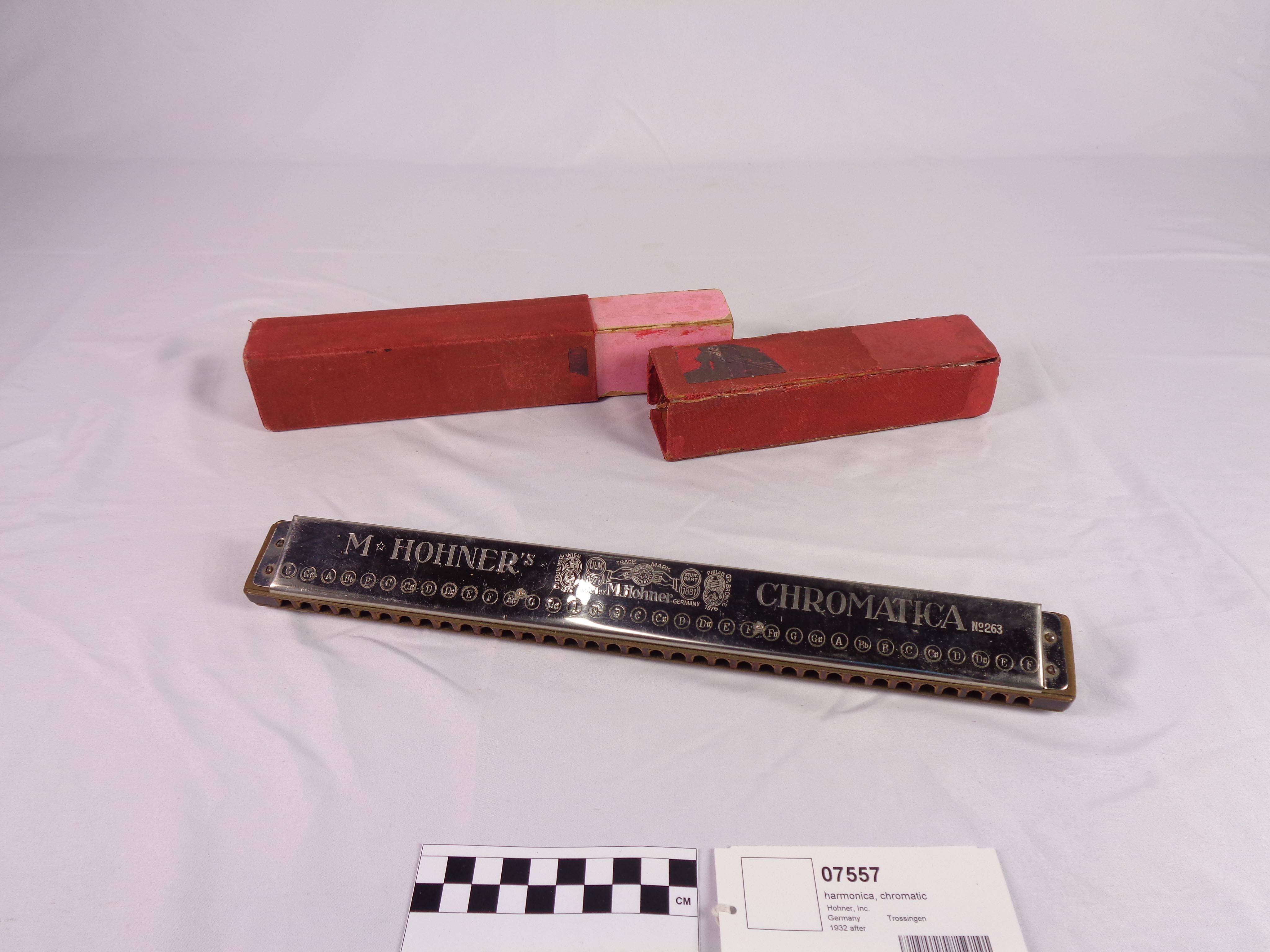 Chromatic harmonica, G-F