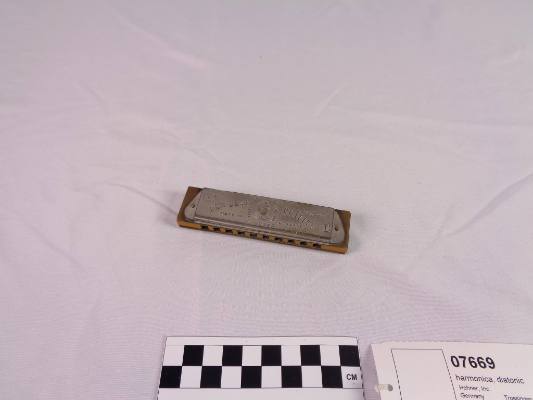 Diatonic harmonica, B