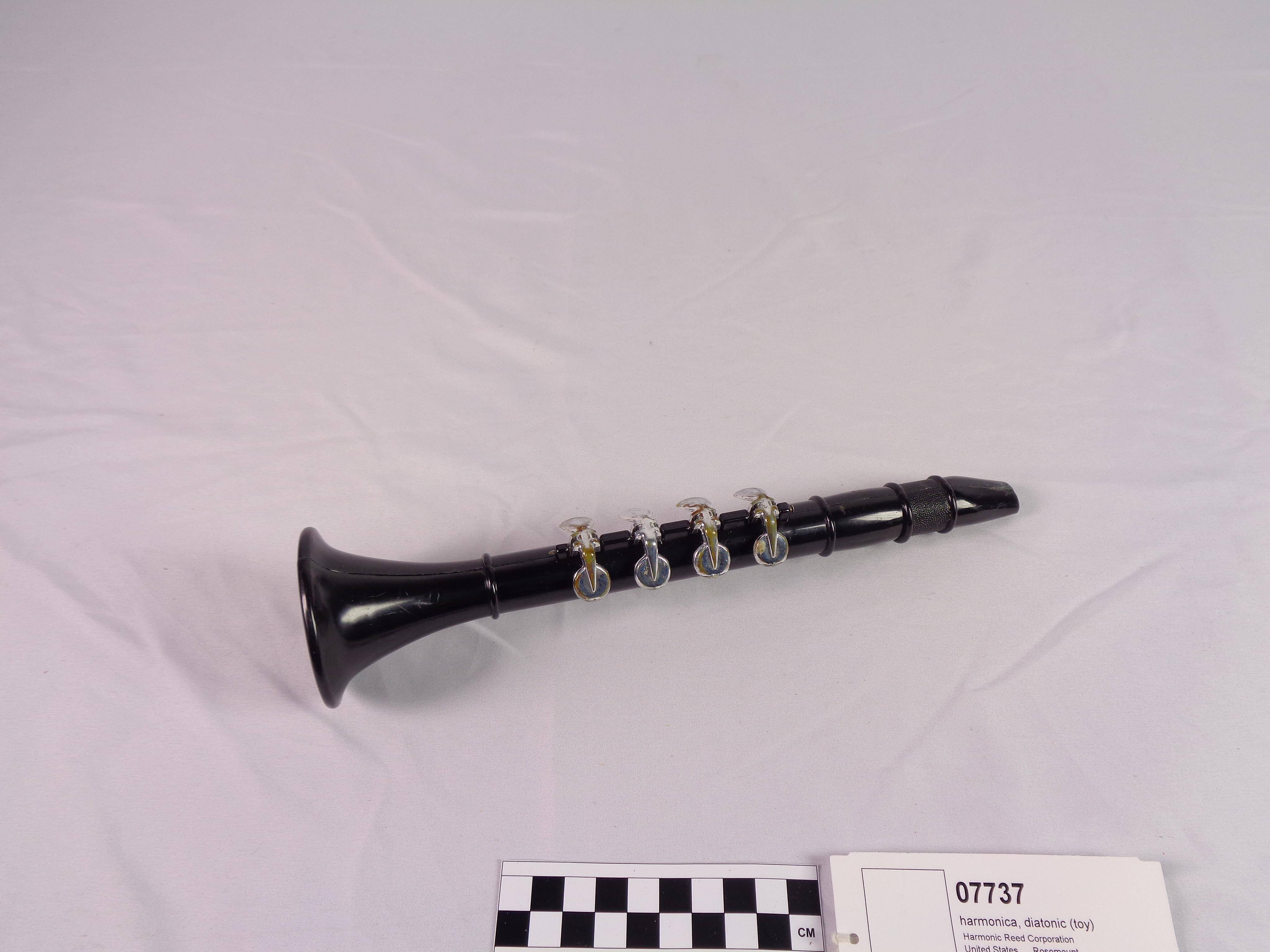 Diatonic harmonica, (toy)