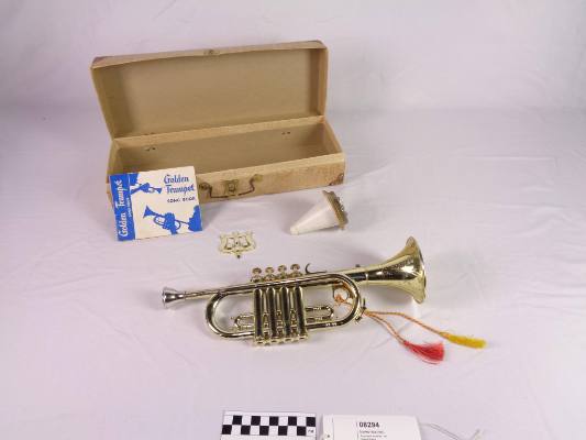 Blow accordion