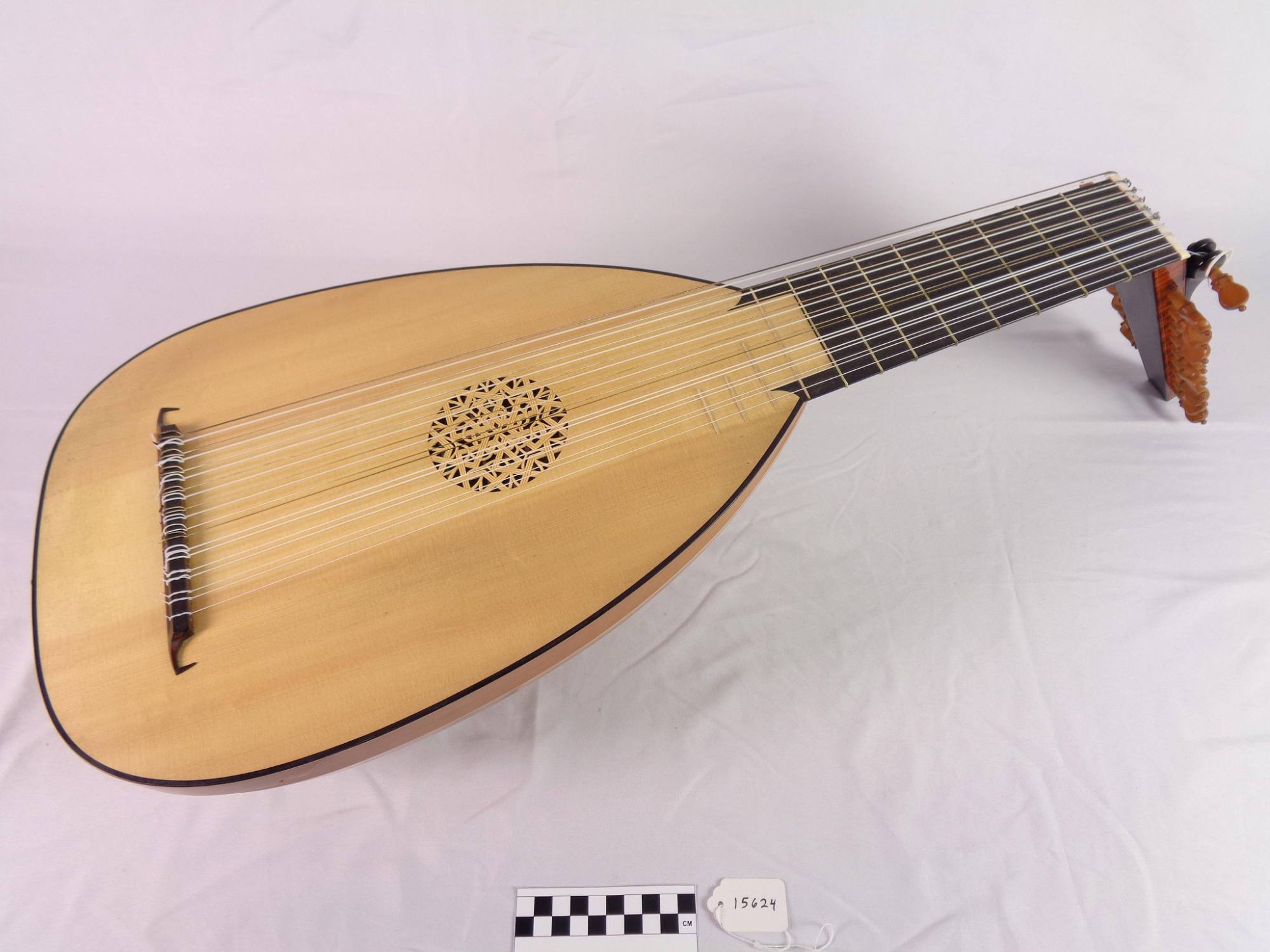 10-course tenor lute