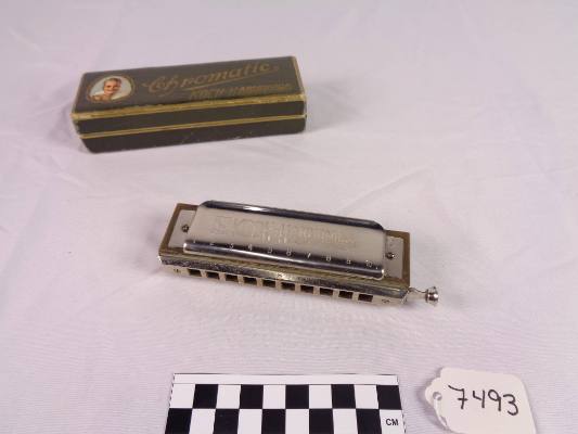 Chromatic harmonica, G