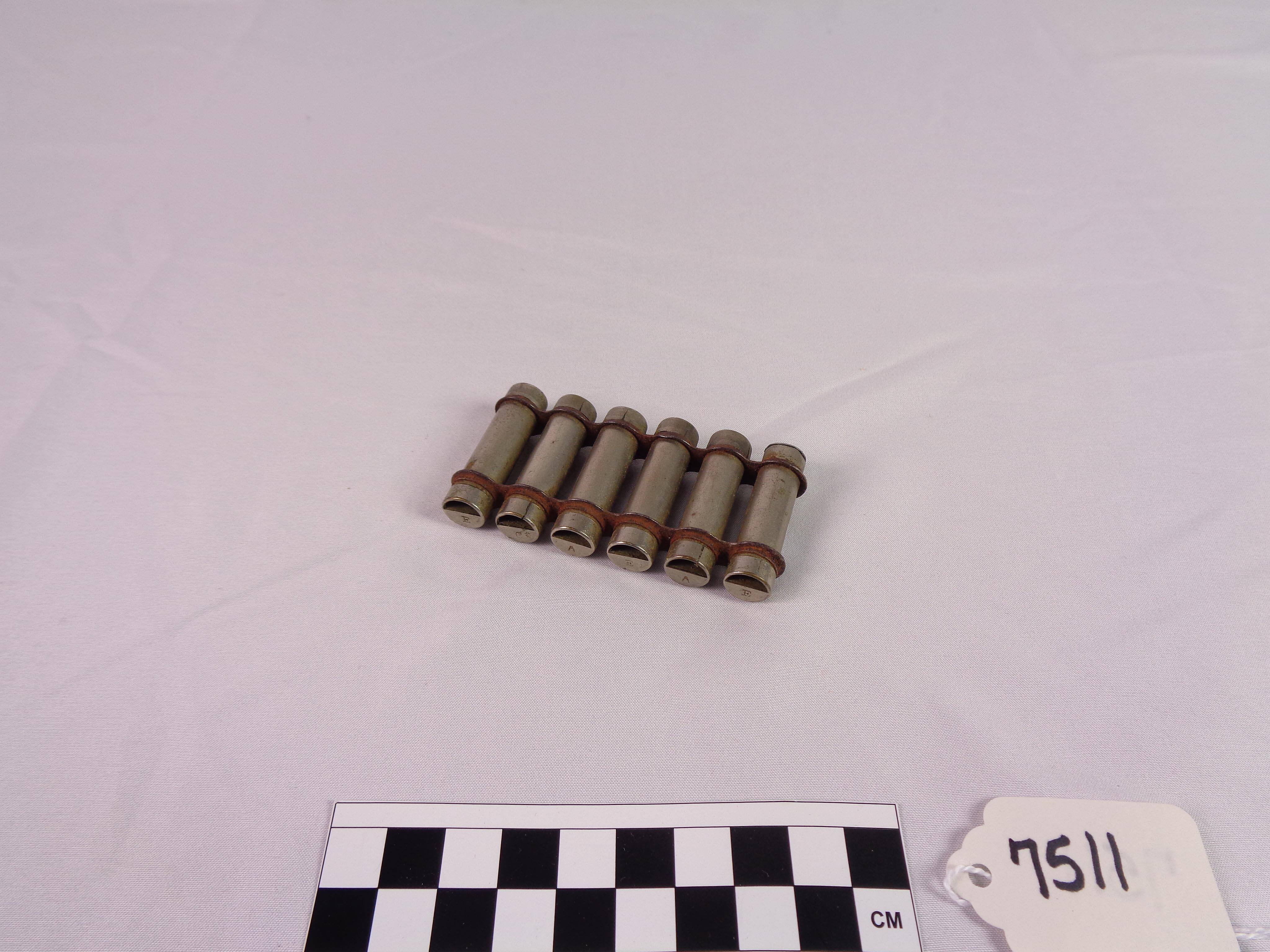 Pitch pipe, E, A, C-sharp