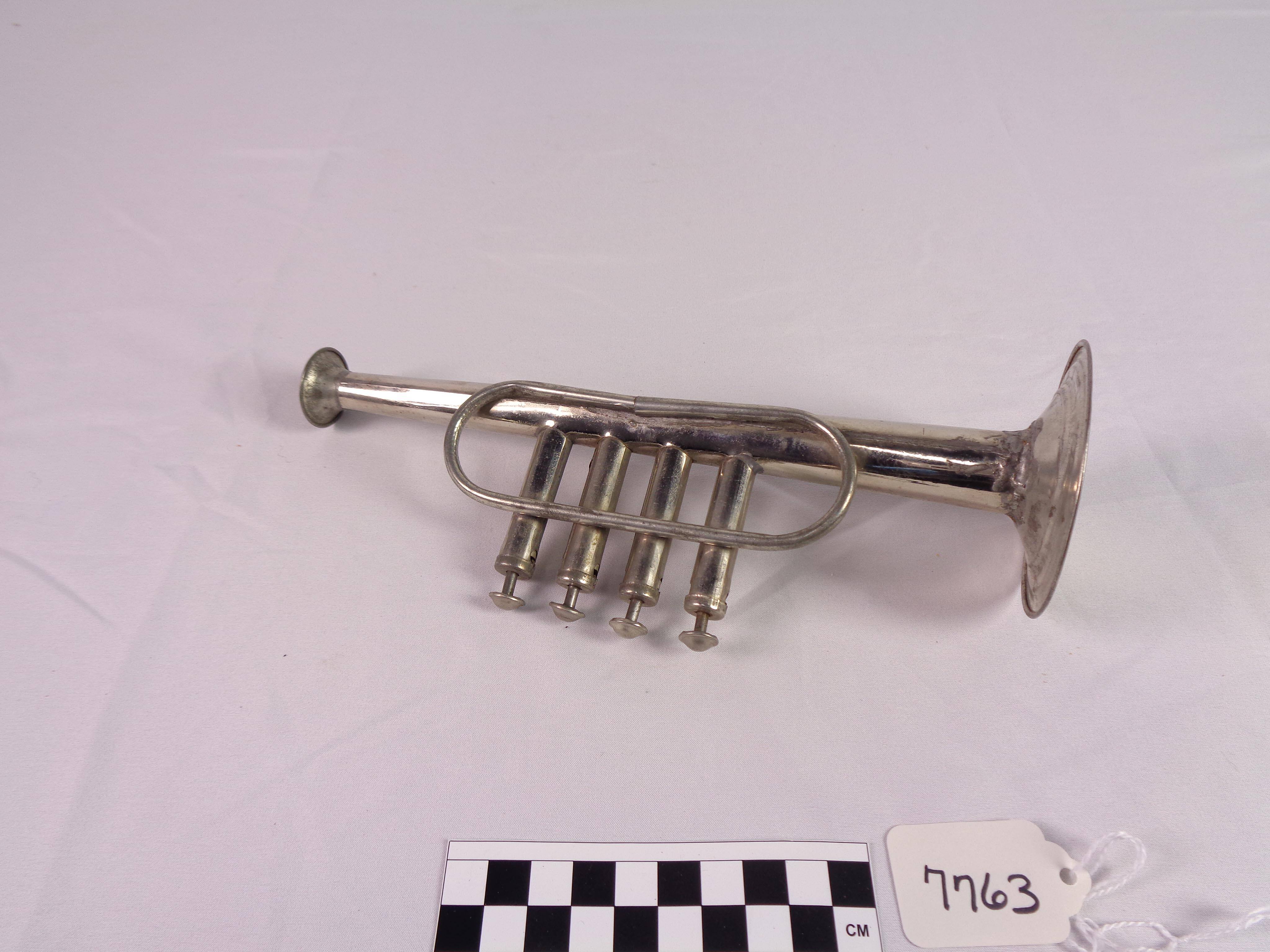 Blow accordion