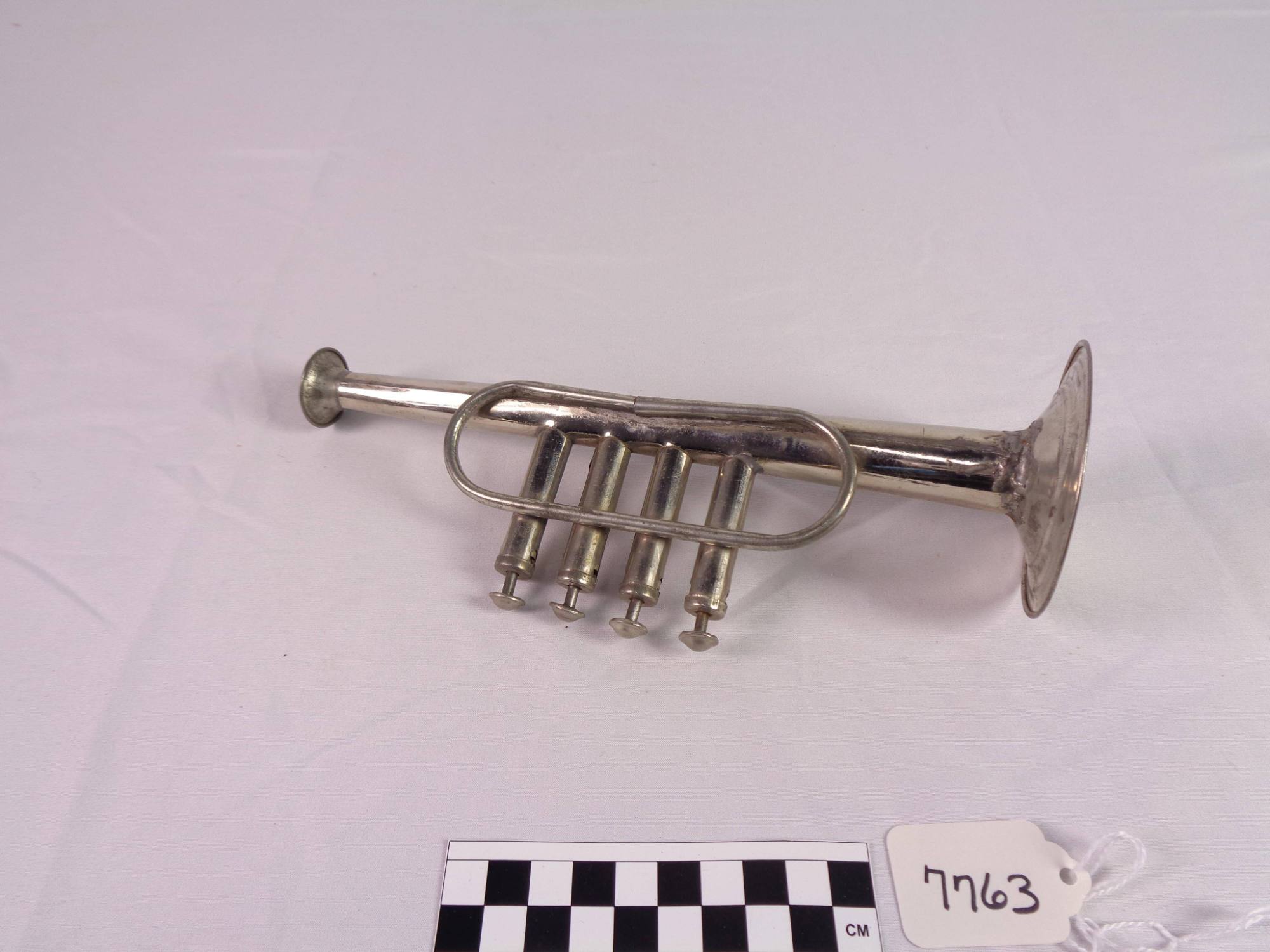 Blow accordion