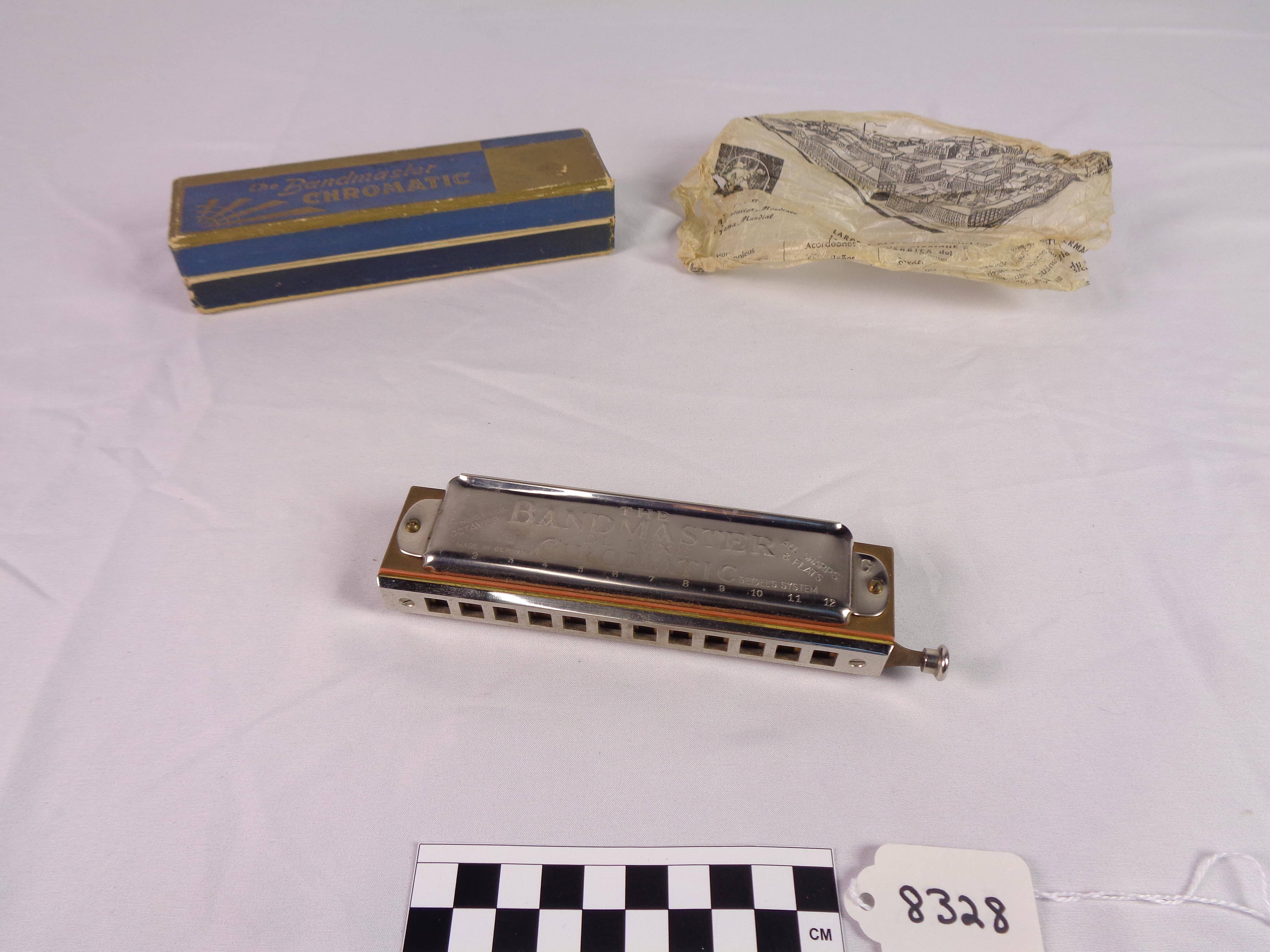 Chromatic harmonica, G