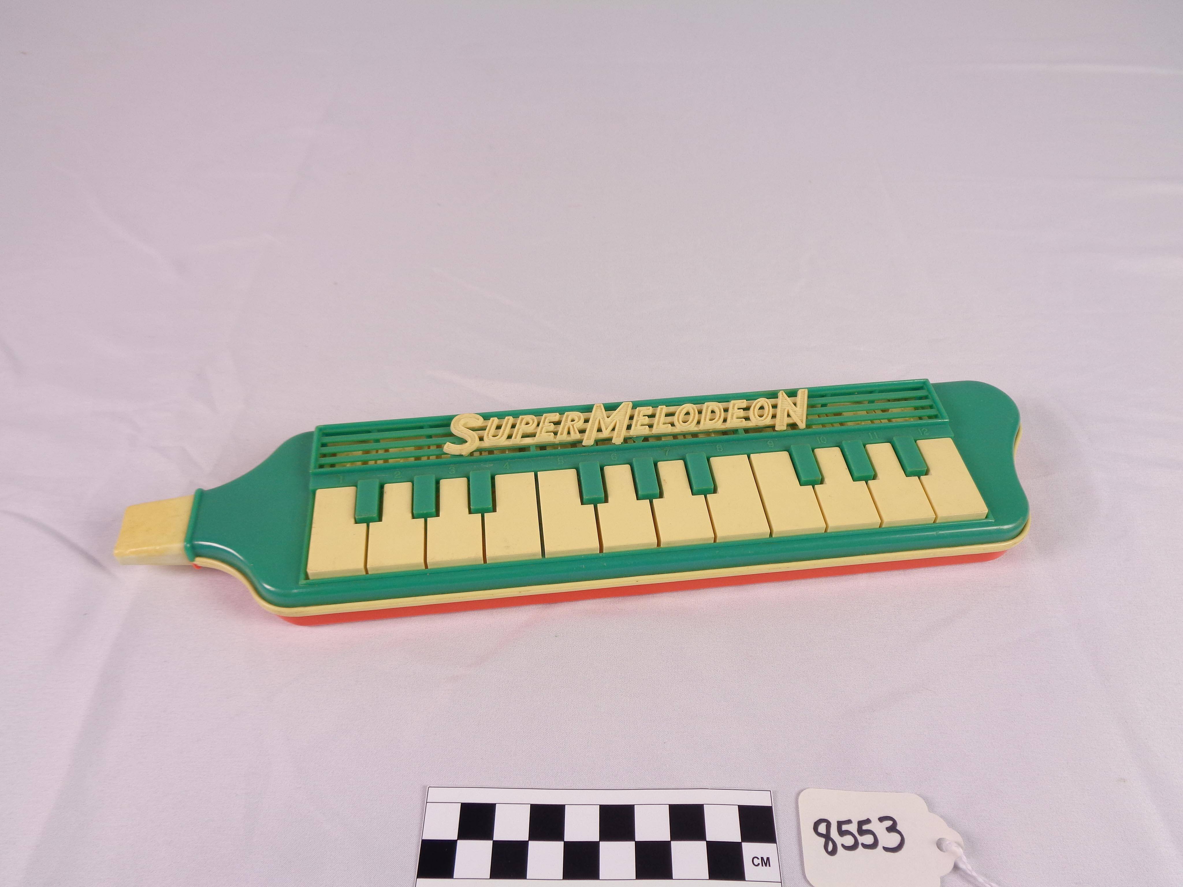 Blow accordion
