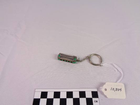 Miniature diatonic harmonica