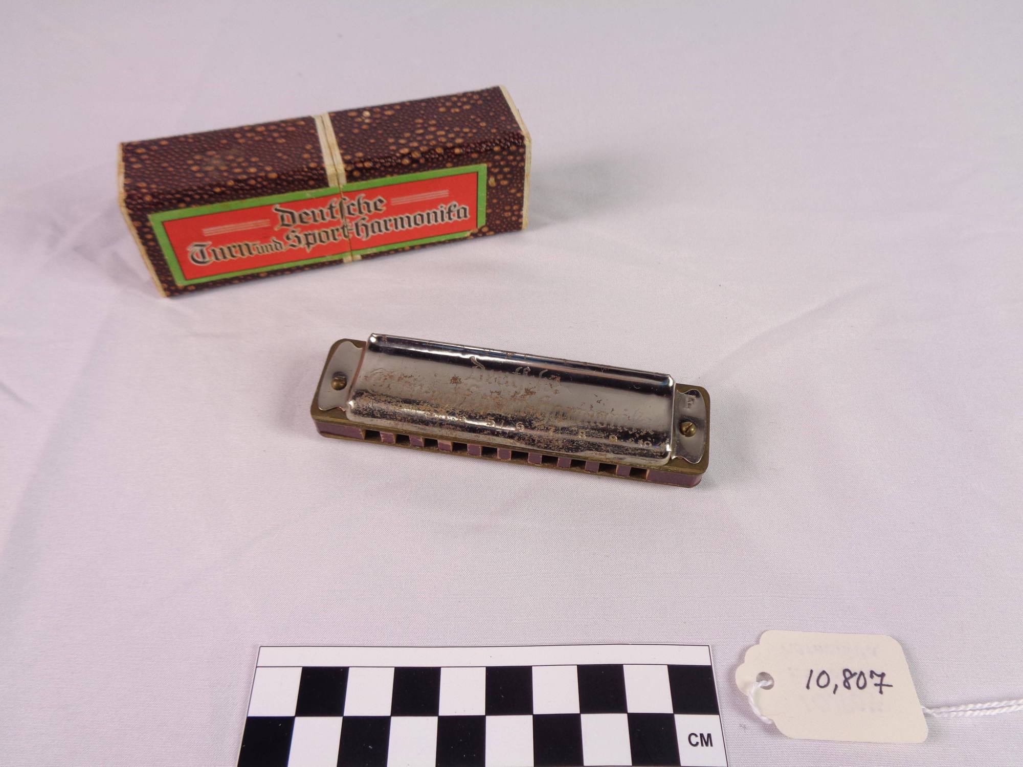 Diatonic harmonica, F