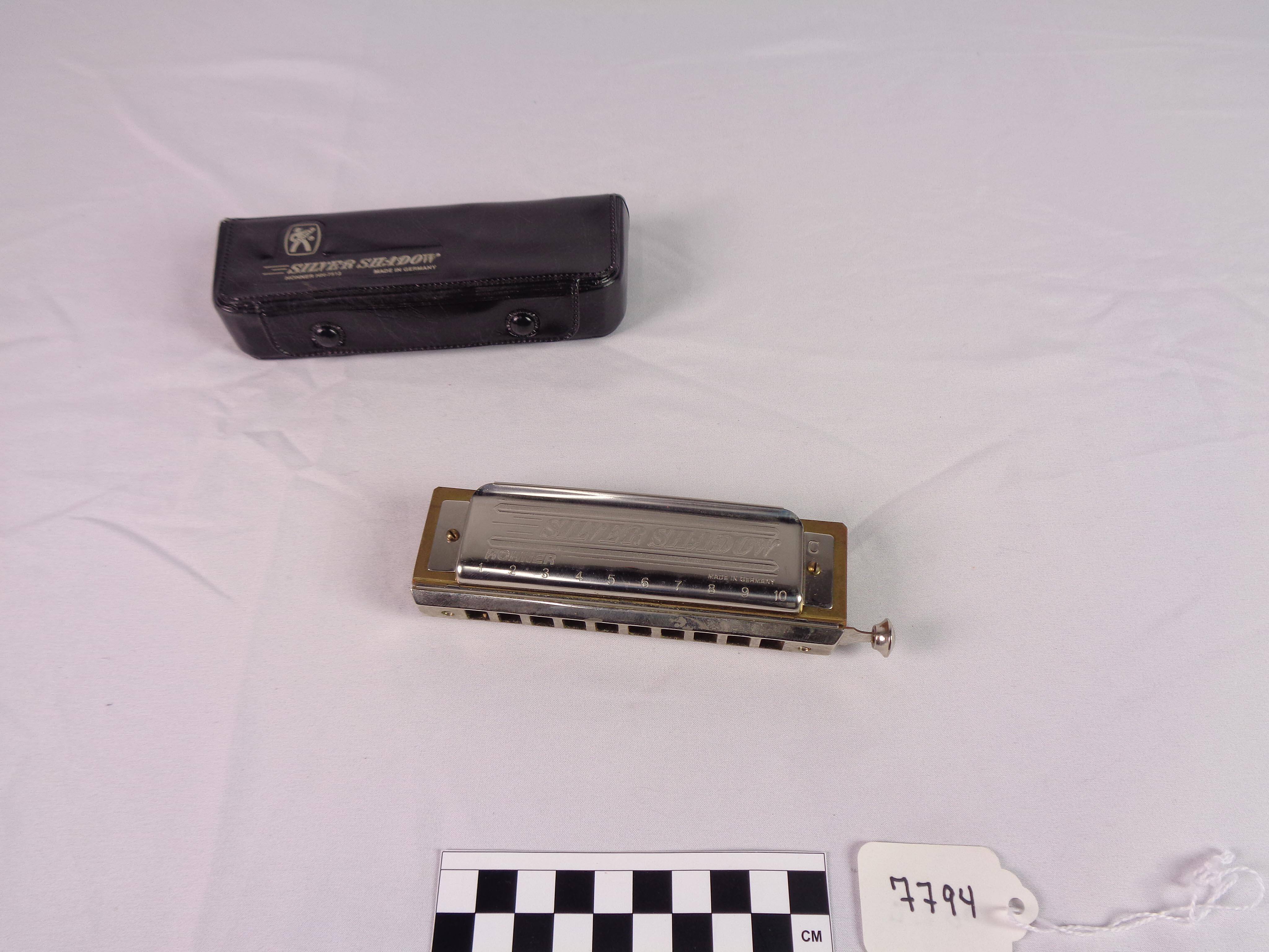 Chromatic harmonica, C