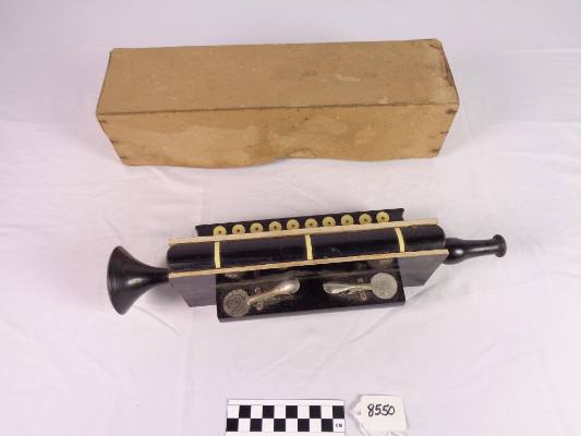 Blow accordion