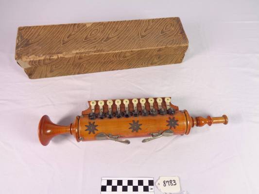 Blow accordion