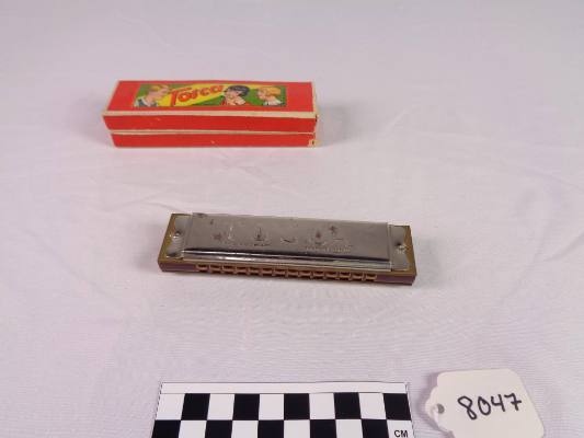 Tremolo harmonica, C
