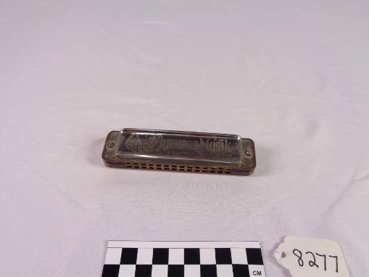 Tremolo harmonica, C