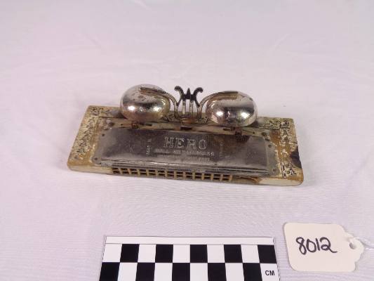 Bell harmonica
