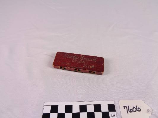 Pitch pipe, E to E-flat
