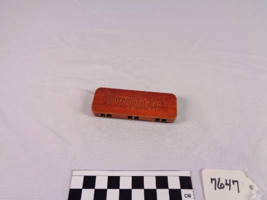 Pitch pipe, E to E-flat